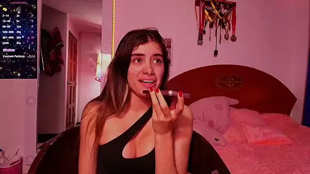 Girls: discover live performances with matured cam models, from teasing to fixations, in a variety of stunning live sex cams.