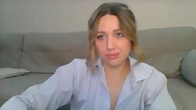 Girls: discover live performances with matured cam models, from teasing to fixations, in a variety of stunning live sex cams.