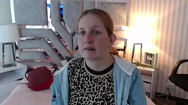 ViioletaMora from StripChat