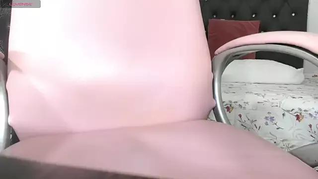 violet_myers18_ from StripChat is Freechat