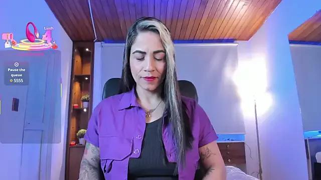 Girls: discover live performances with matured cam models, from teasing to fixations, in a variety of stunning live sex cams.