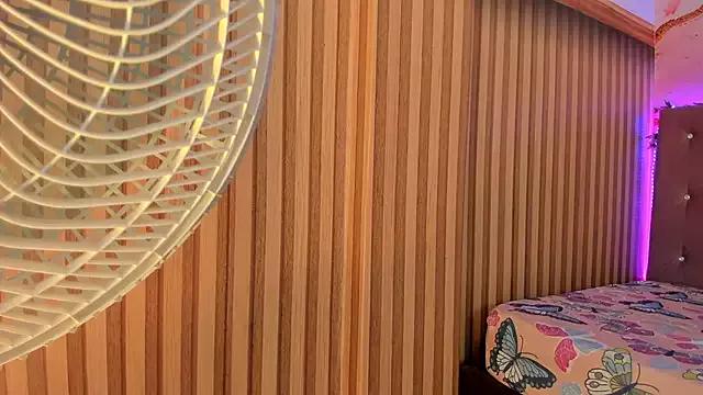 violet_taylor_ from StripChat is Freechat