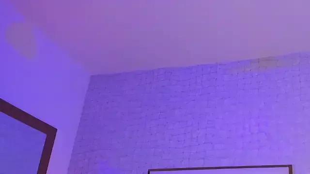 Girls: discover live performances with matured cam models, from teasing to fixations, in a variety of stunning live sex cams.