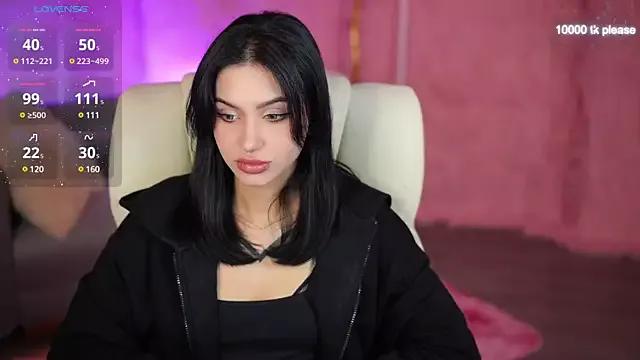 Girls: discover live performances with matured cam models, from teasing to fixations, in a variety of stunning live sex cams.
