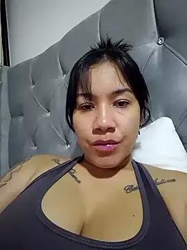 violettaa_millerss from StripChat is Freechat