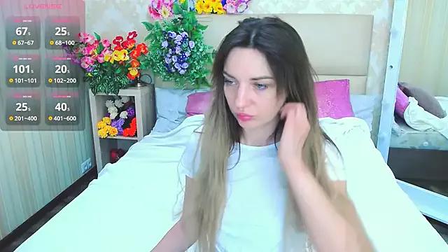 Girls: discover live performances with matured cam models, from teasing to fixations, in a variety of stunning live sex cams.