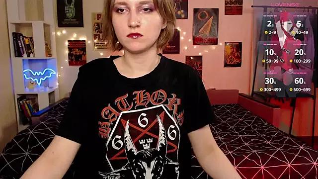 Viper_kiss from StripChat is Freechat