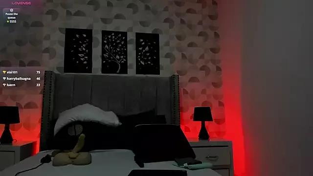 Girls: discover live performances with matured cam models, from teasing to fixations, in a variety of stunning live sex cams.