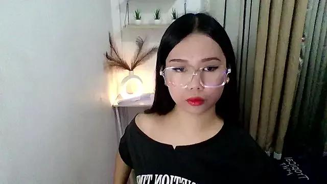 Vivorey_Leighn from StripChat