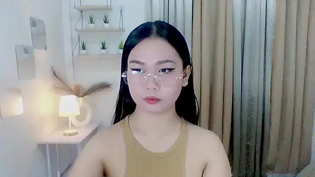 Vivorey_Leighn from StripChat