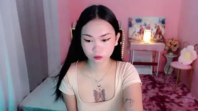Vivorey_Leighn from StripChat