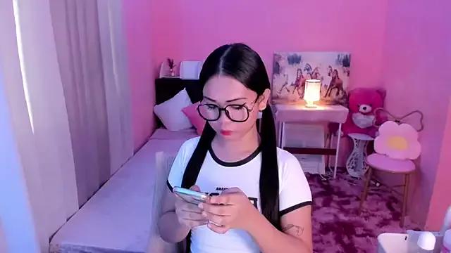 Vivorey_Leighn from StripChat
