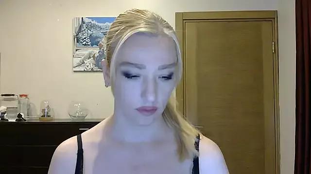 Wild_Silk_Desire from StripChat is Freechat