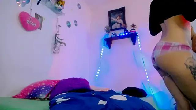 Girls: discover live performances with matured cam models, from teasing to fixations, in a variety of stunning live sex cams.
