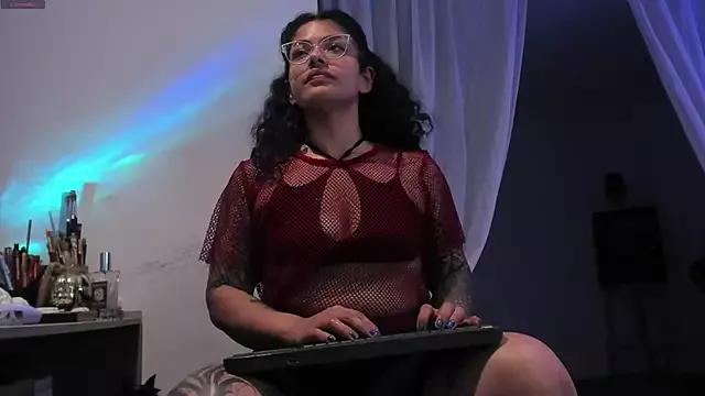 witchviolet from StripChat is Freechat