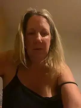 X-Victoria-X from StripChat is Freechat