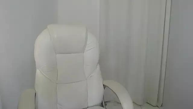 Girls: discover live performances with matured cam models, from teasing to fixations, in a variety of stunning live sex cams.