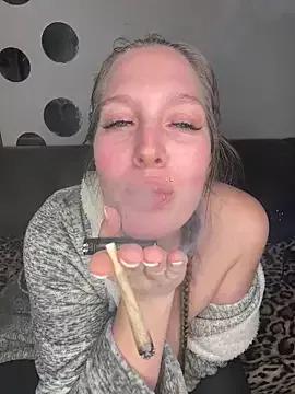 Girls: discover live performances with matured cam models, from teasing to fixations, in a variety of stunning live sex cams.