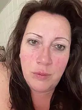xsexycurvymilf from StripChat
