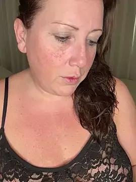 xsexycurvymilf from StripChat