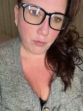 xsexycurvymilf from StripChat