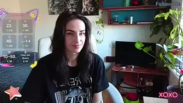 Girls: discover live performances with matured cam models, from teasing to fixations, in a variety of stunning live sex cams.