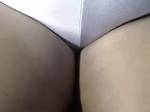 Xxmile_extreme from StripChat