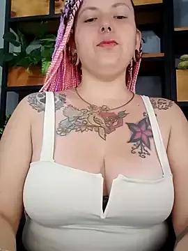Girls: discover live performances with matured cam models, from teasing to fixations, in a variety of stunning live sex cams.