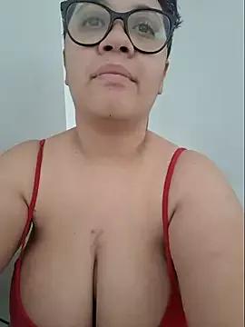 Girls: discover live performances with matured cam models, from teasing to fixations, in a variety of stunning live sex cams.
