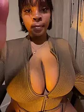 YellowHoneyDip from StripChat