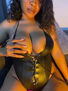 YellowHoneyDip from StripChat
