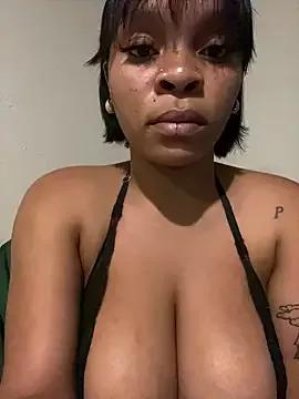 YellowHoneyDip from StripChat