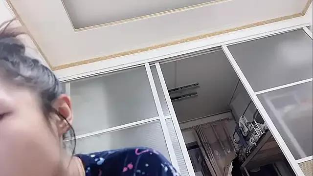 Girls: discover live performances with matured cam models, from teasing to fixations, in a variety of stunning live sex cams.