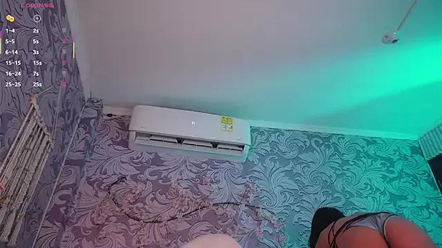 Girls: discover live performances with matured cam models, from teasing to fixations, in a variety of stunning live sex cams.