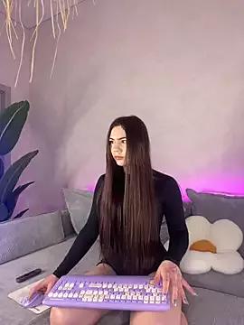 your_tess from StripChat is Freechat