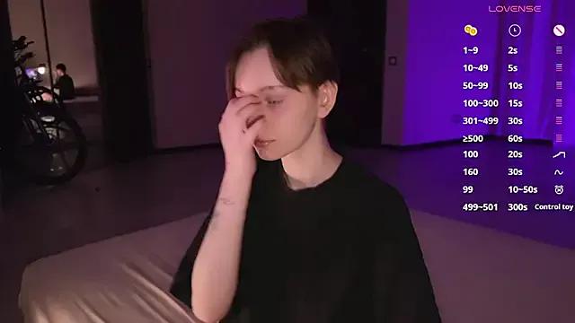 Girls: discover live performances with matured cam models, from teasing to fixations, in a variety of stunning live sex cams.