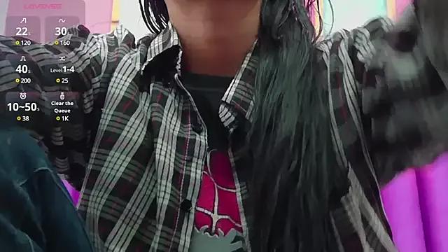 Girls: discover live performances with matured cam models, from teasing to fixations, in a variety of stunning live sex cams.