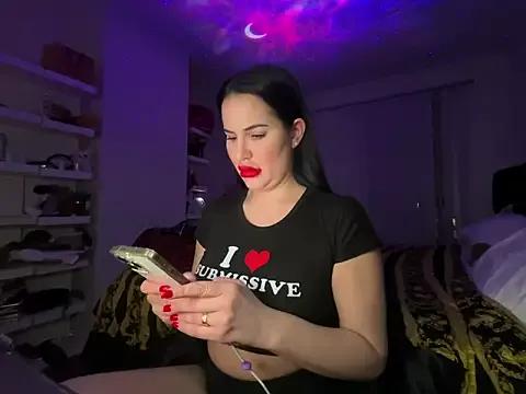 Girls: discover live performances with matured cam models, from teasing to fixations, in a variety of stunning live sex cams.