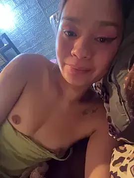 Girls: discover live performances with matured cam models, from teasing to fixations, in a variety of stunning live sex cams.
