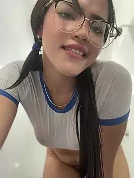 Girls: discover live performances with matured cam models, from teasing to fixations, in a variety of stunning live sex cams.