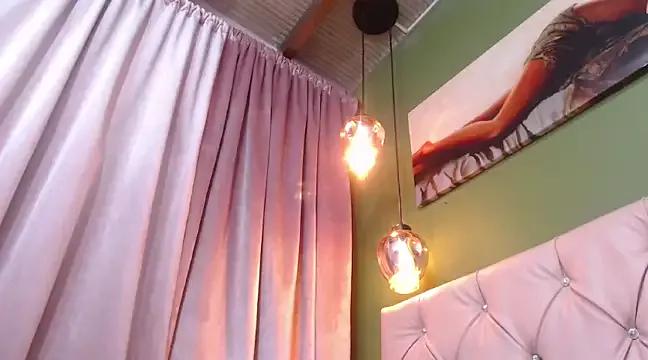 Girls: discover live performances with matured cam models, from teasing to fixations, in a variety of stunning live sex cams.