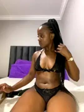 yummybunny001 from StripChat