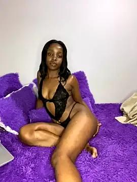 yummybunny001 from StripChat
