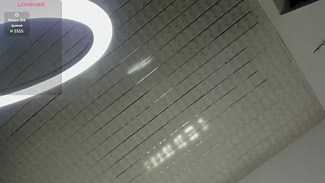 Zahra_milks on StripChat