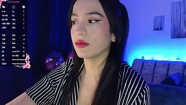 Girls: discover live performances with matured cam models, from teasing to fixations, in a variety of stunning live sex cams.