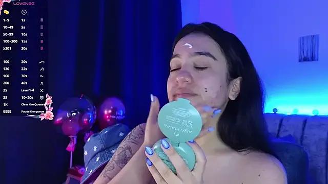 ZaraDames_ from StripChat is Freechat