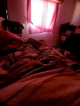 ZaraHoney from StripChat