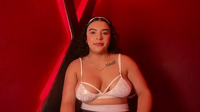 Girls: discover live performances with matured cam models, from teasing to fixations, in a variety of stunning live sex cams.