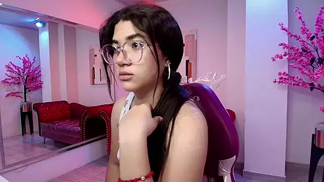 Girls: discover live performances with matured cam models, from teasing to fixations, in a variety of stunning live sex cams.