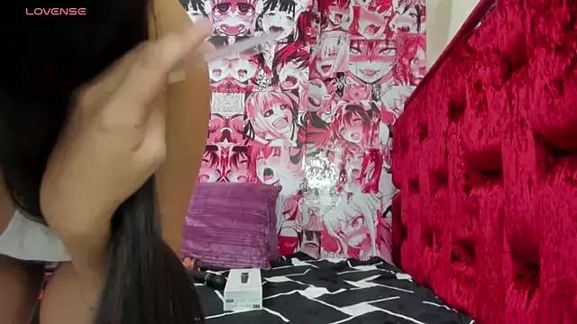 Zoe_White_ from StripChat is Freechat